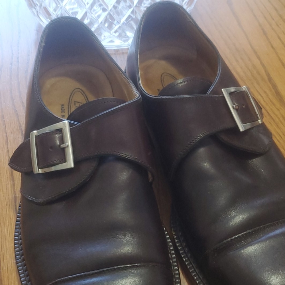 Shoes - Picture 2 of 5